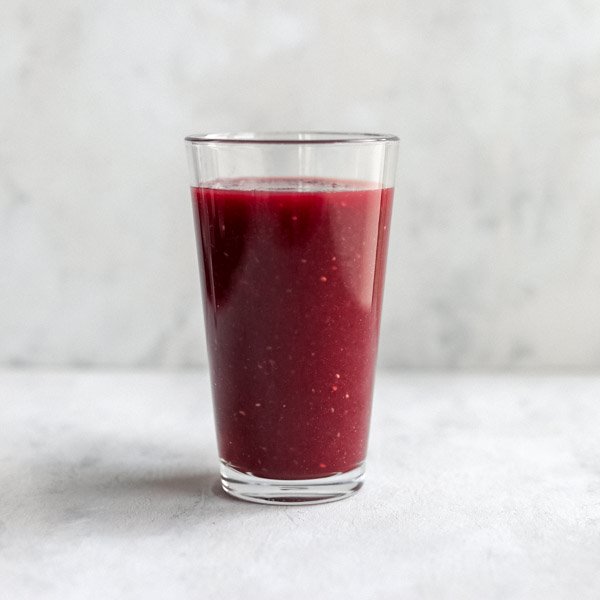 Beetroot, Strawberry & Ginger Smoothie